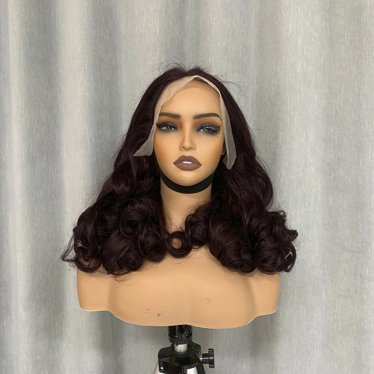 20"bouncy wig (burgundy)